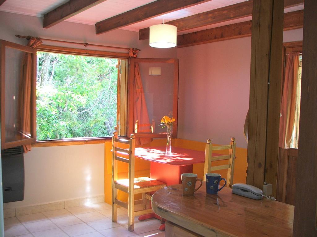 Hotel Cabanas Los Teros El Bolsón Pokoj fotografie